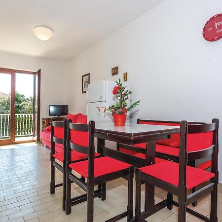 2 Bedroom Amazing Apartment In Rogoznica Rogoznica  Luaran gambar